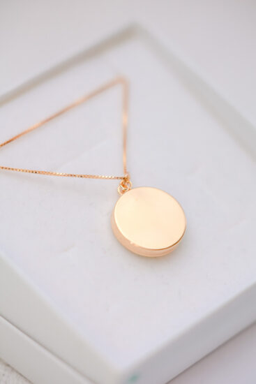 Letters Hai Pendant Necklace - Image 4